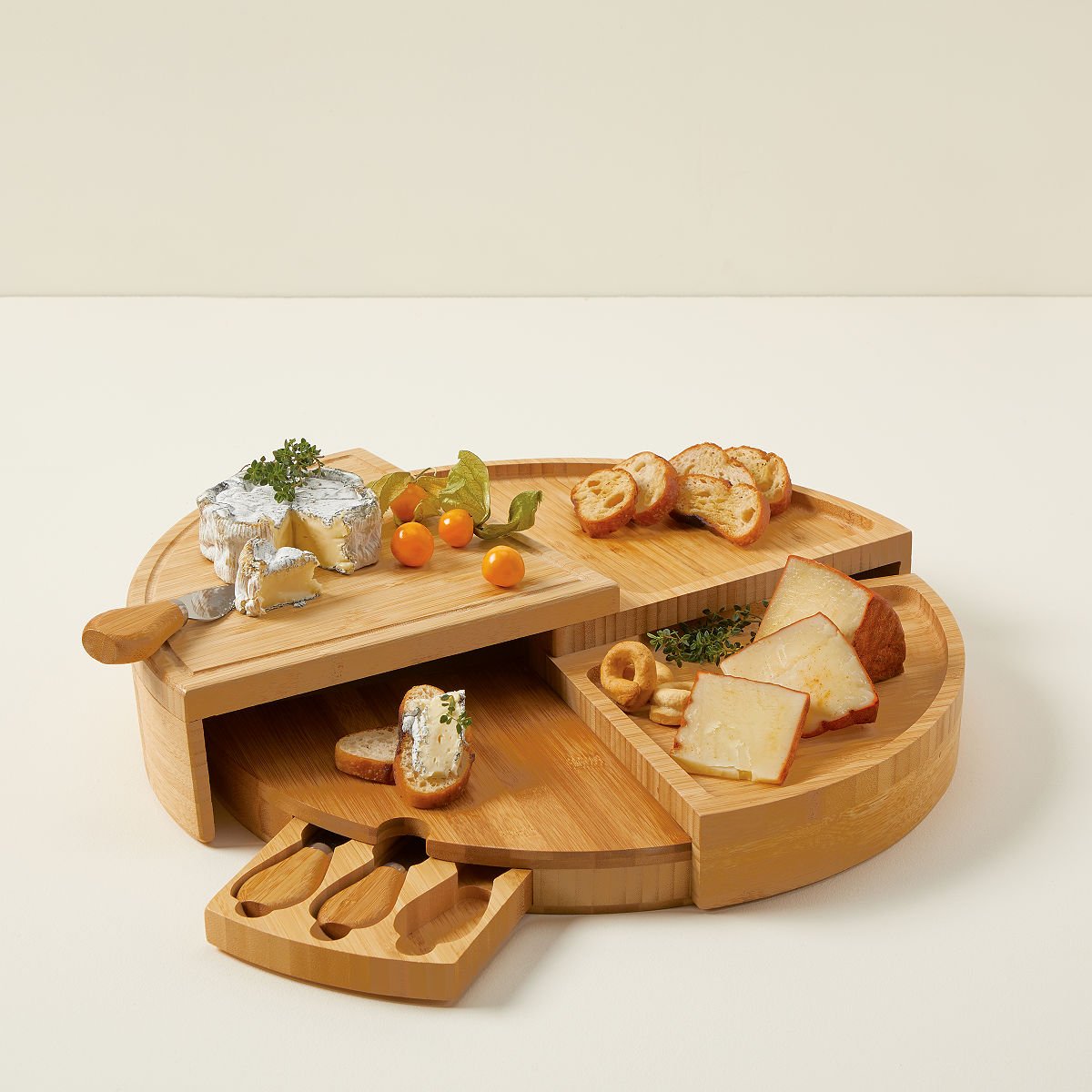 Compact Swivel Cheese Board with Knives