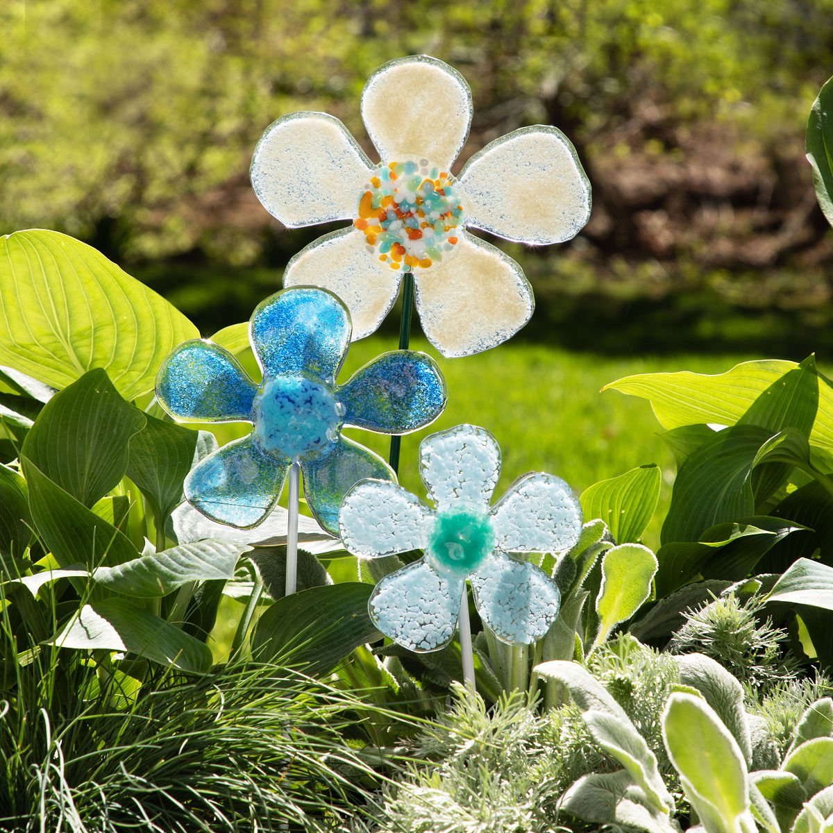 Handmade Glass Garden Stakes – Daisy